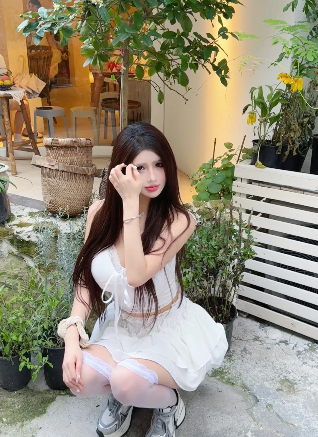 挺会装的