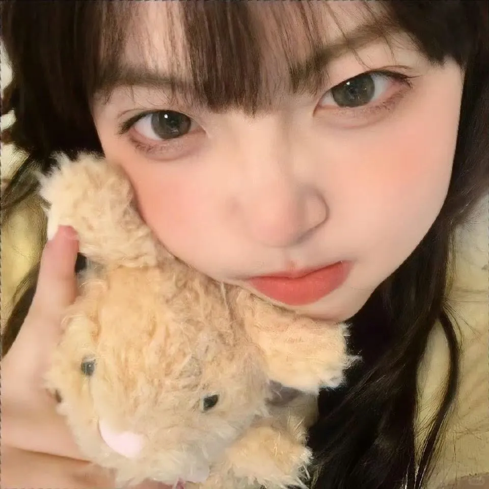 💭𝙒𝙚𝘾𝙝𝙖𝙩⸝⸝甜妹头像