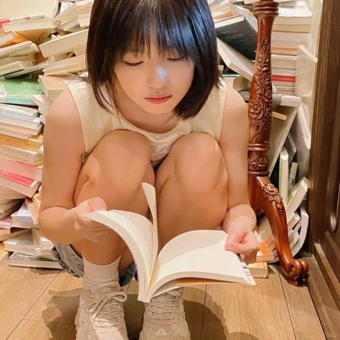 💭𝙒𝙚𝘾𝙝𝙖𝙩⸝⸝甜妹头像