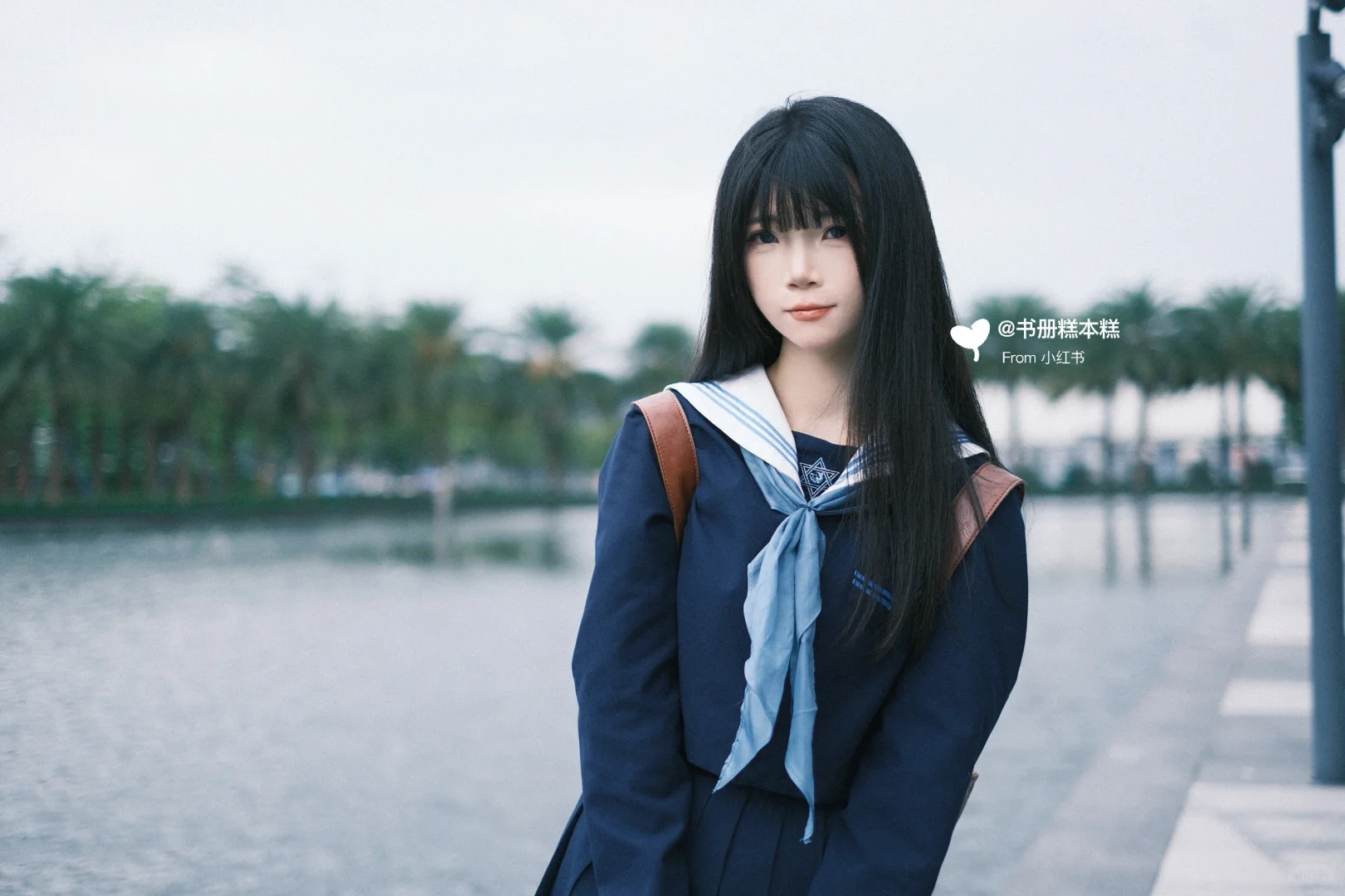 阴雨天，黑长直JK和透明伞