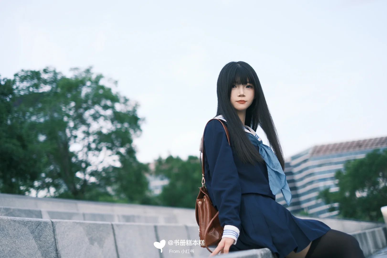 阴雨天，黑长直JK和透明伞