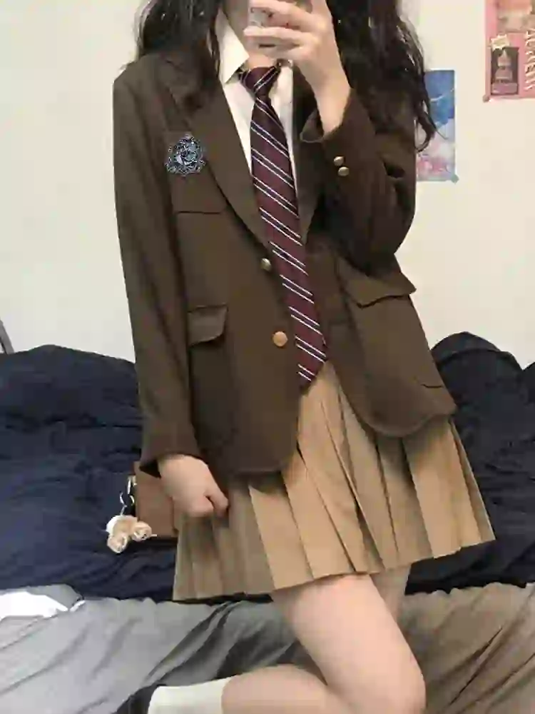 正版秋季jk一套，二手出，就穿过一次，全新