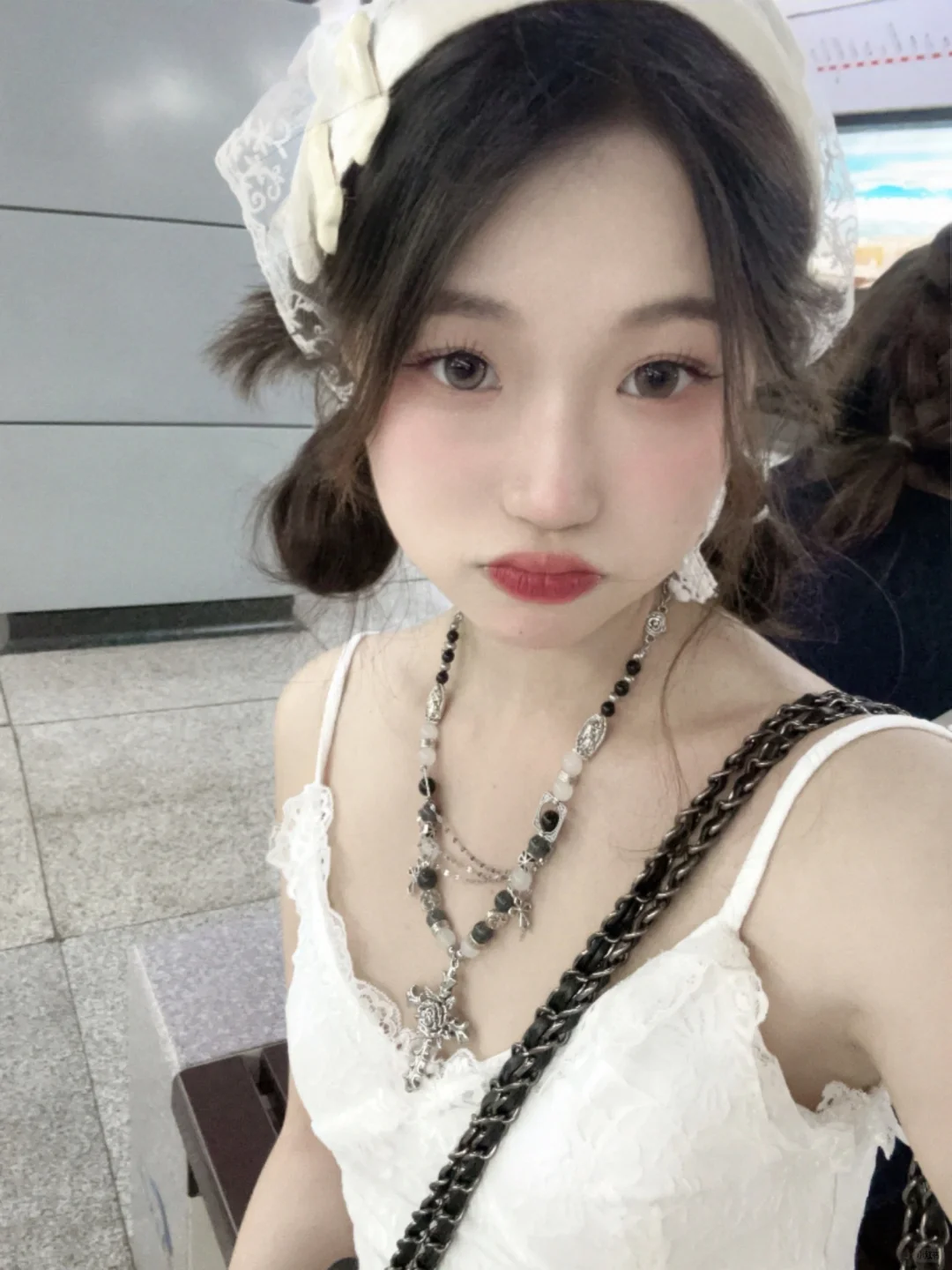 开心是粘人小猫，不开心是漂亮小猫