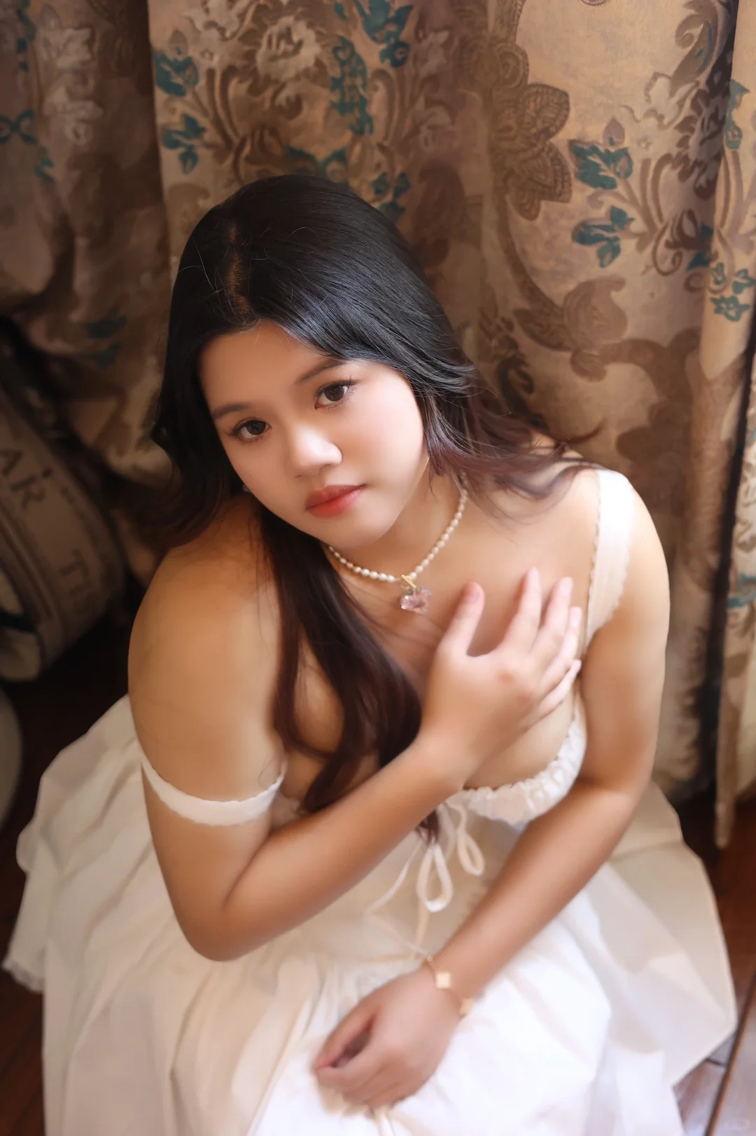 “🎂 👸🏻” +𝟭歲