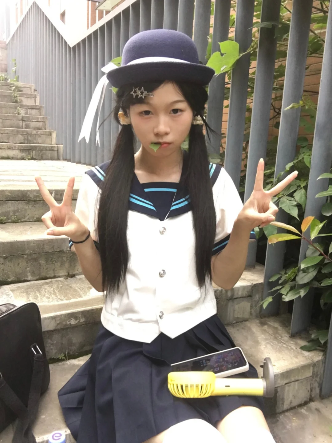 有些女生能不能不要在朋友圈发jk啊