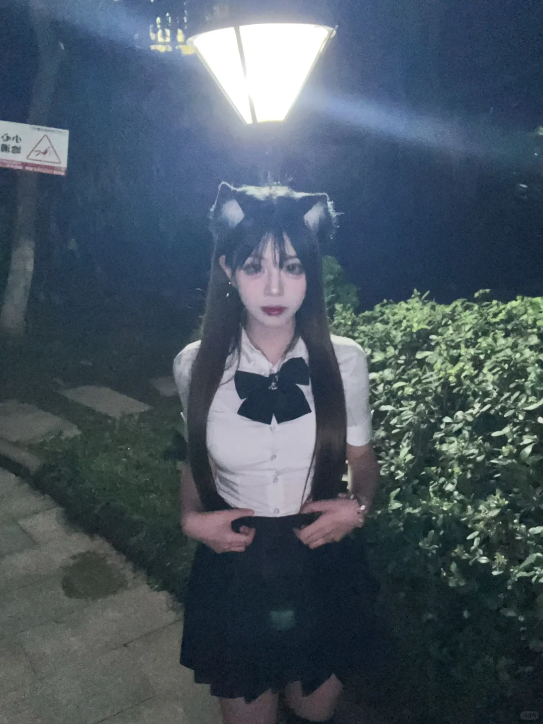 流浪猫嘛 都是很自由的 就是天气不好的时候