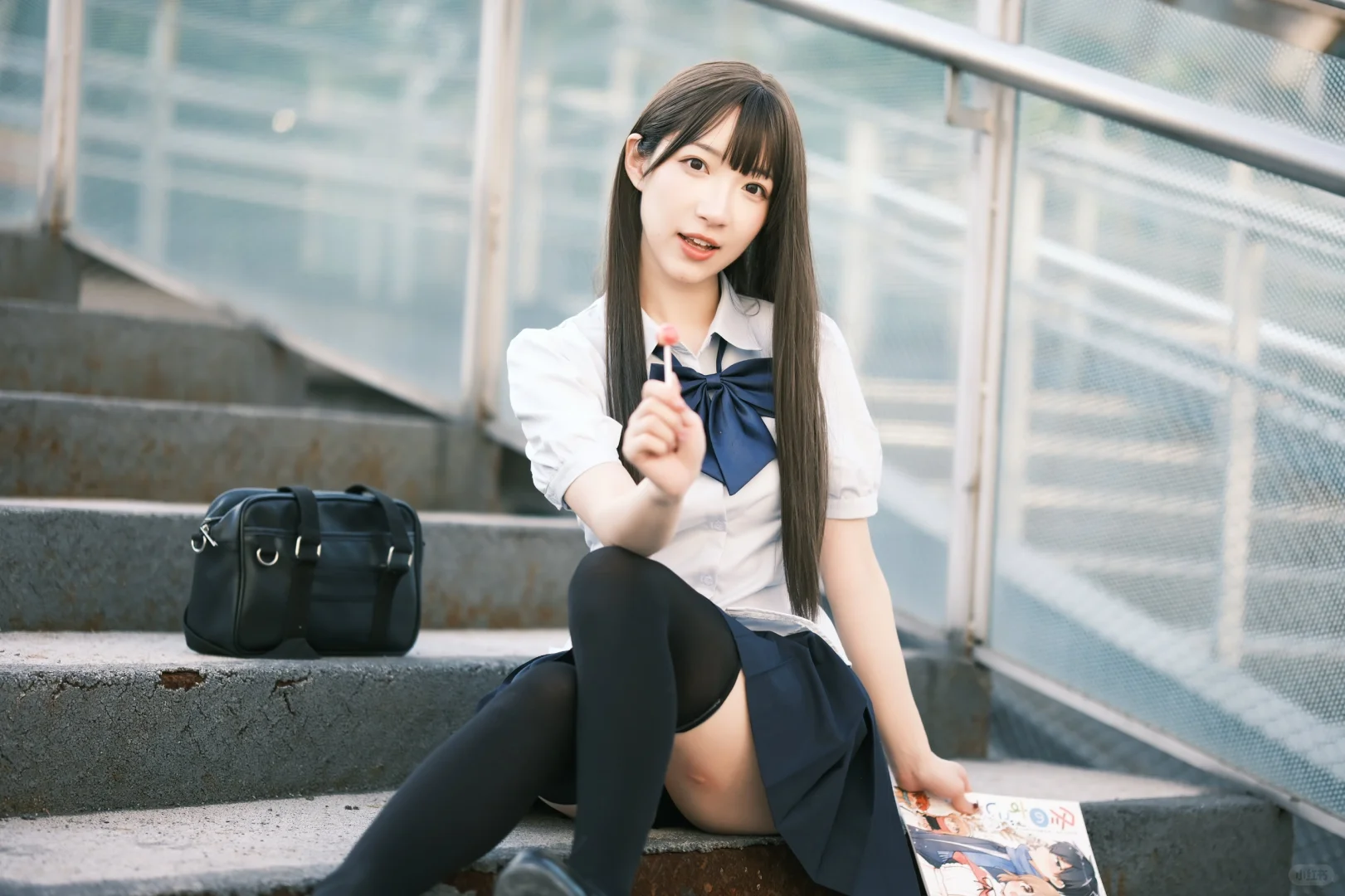 黑丝jk学姐好看啊！！！
