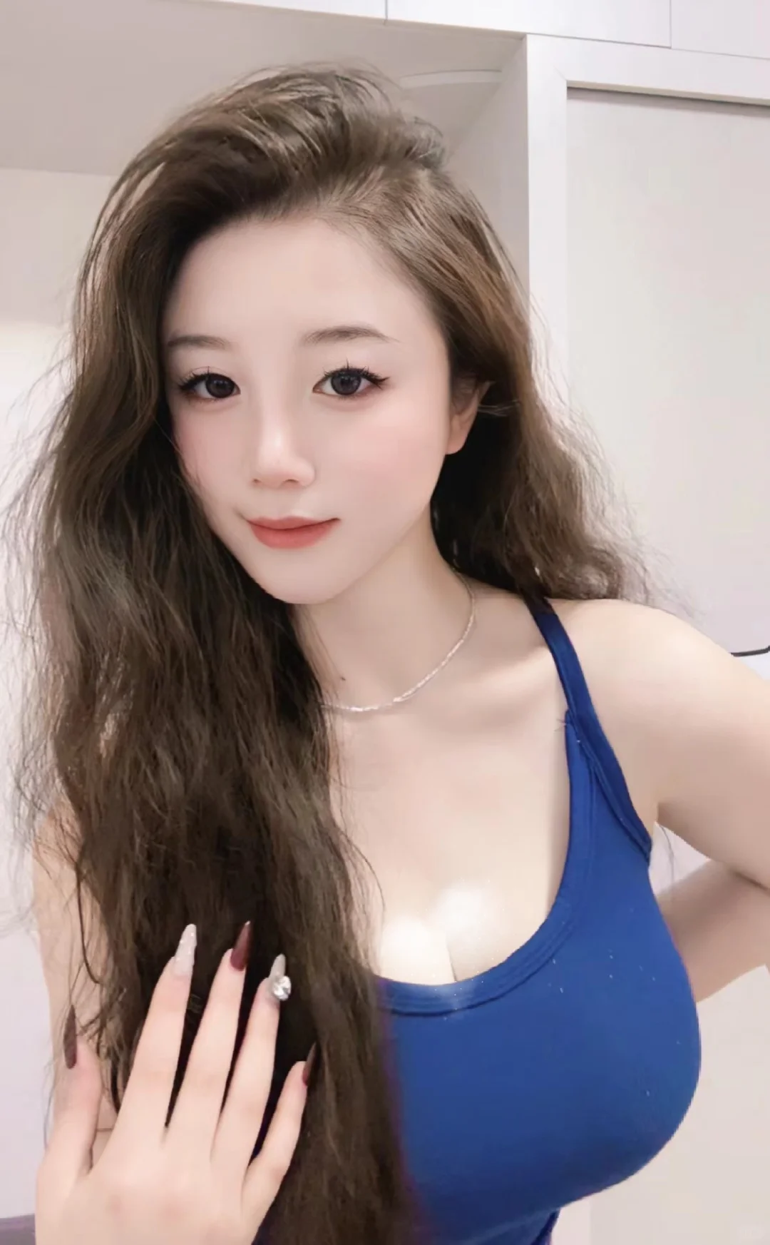 蓝色好显白