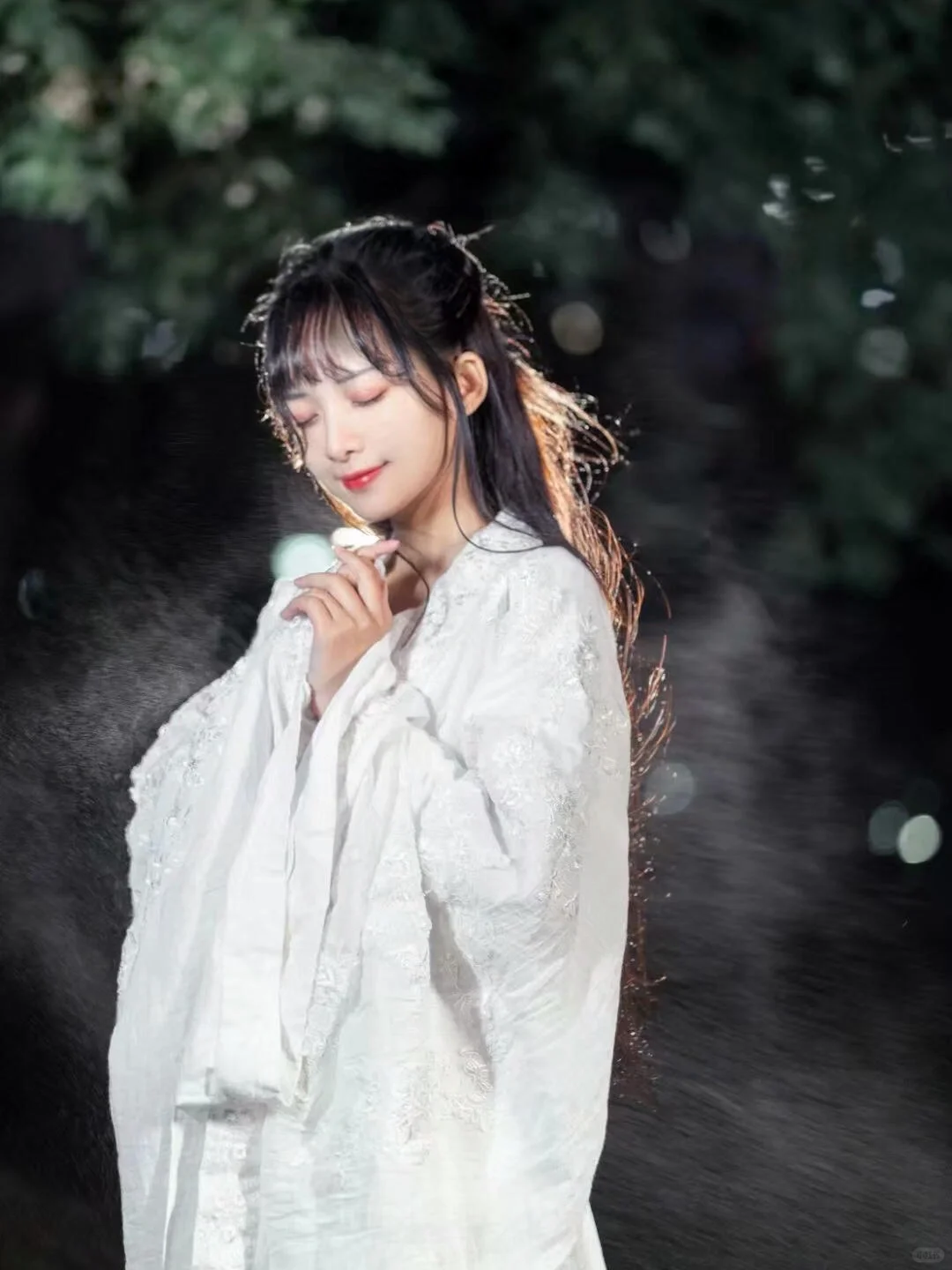 穿上汉服，仿佛回到古时代