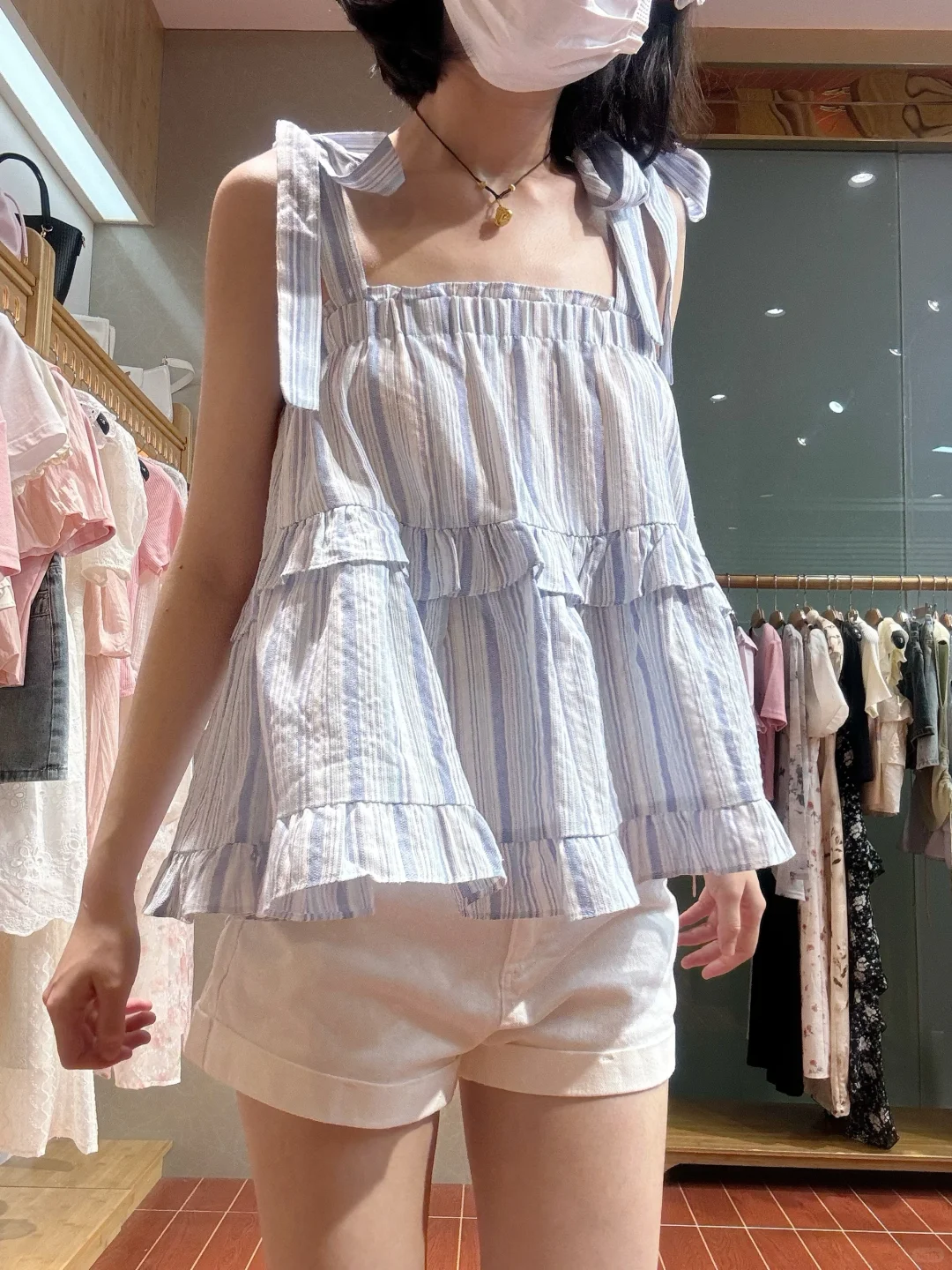 爱依服降价 这是什么穿搭？