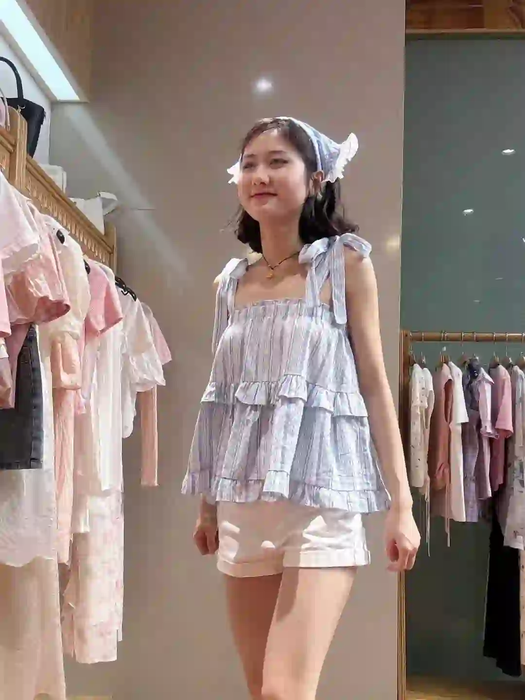 爱依服降价 这是什么穿搭？