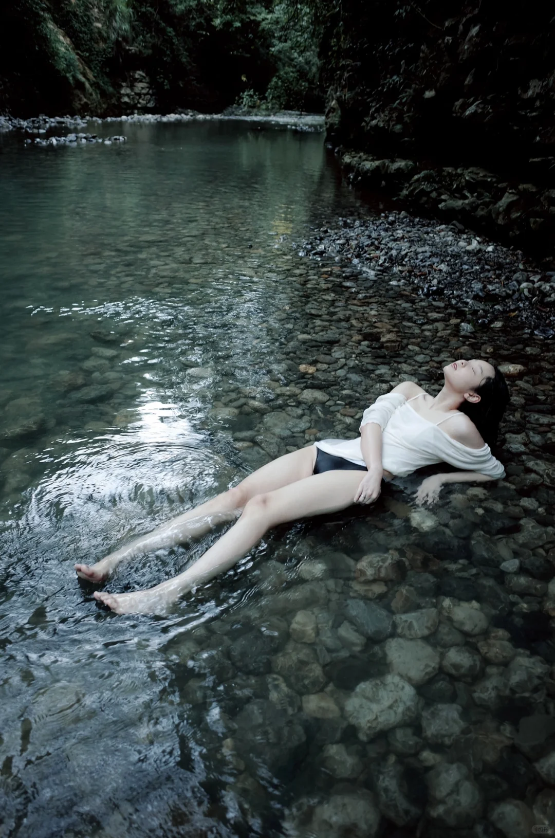 水