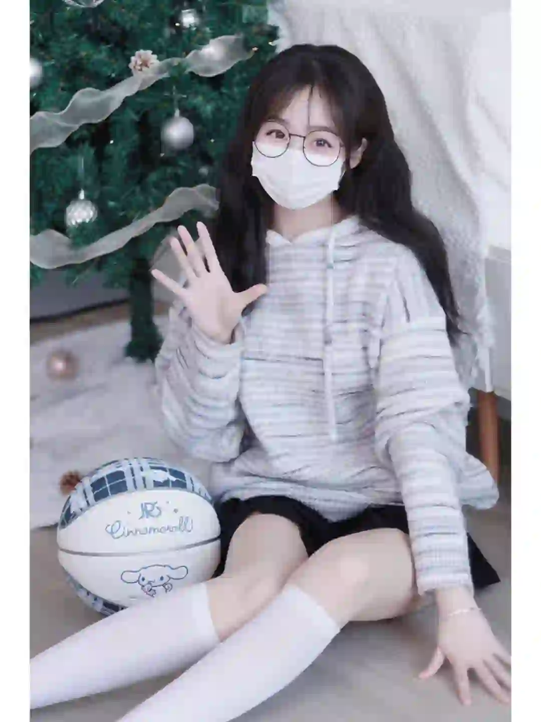 在？花几秒看看甜妹
