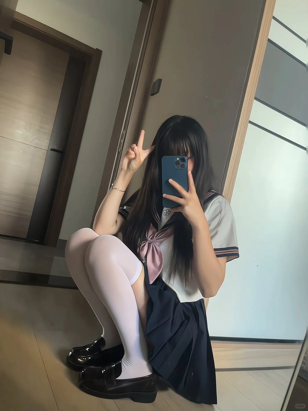 穿上jk的那一刻我在镜子前直呼牛逼