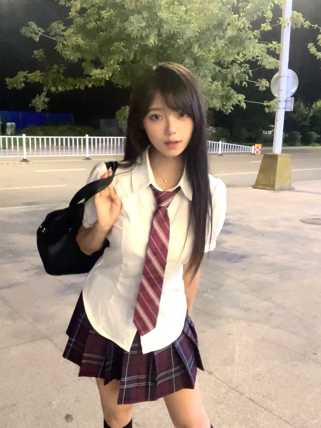 看起来乖乖的o(^▽^)o