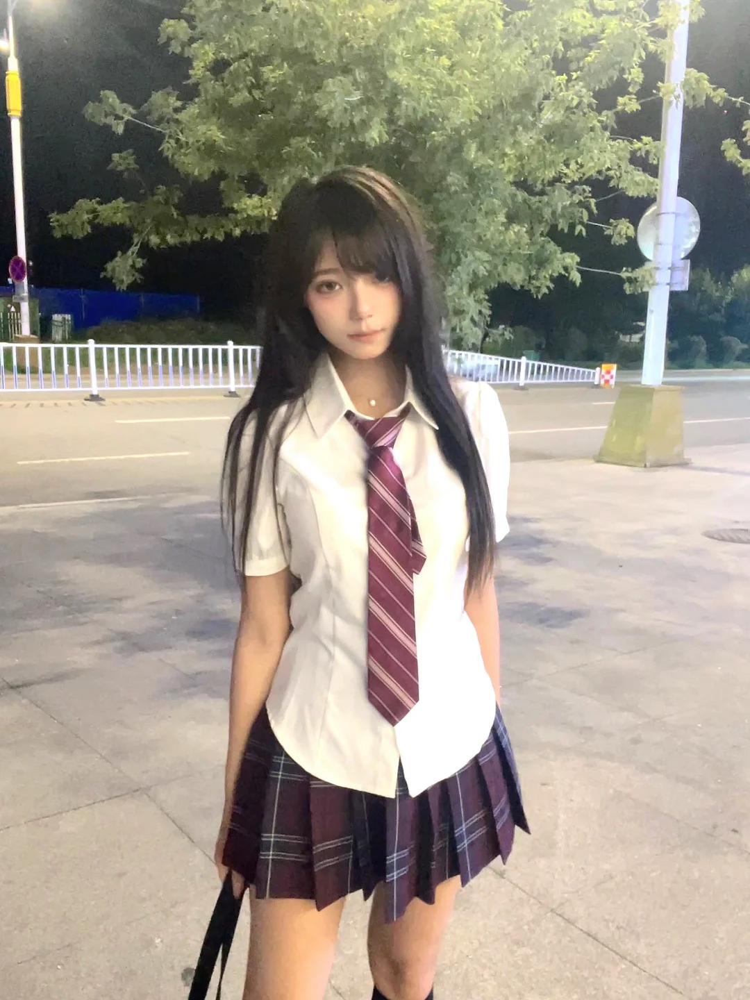 看起来乖乖的o(^▽^)o
