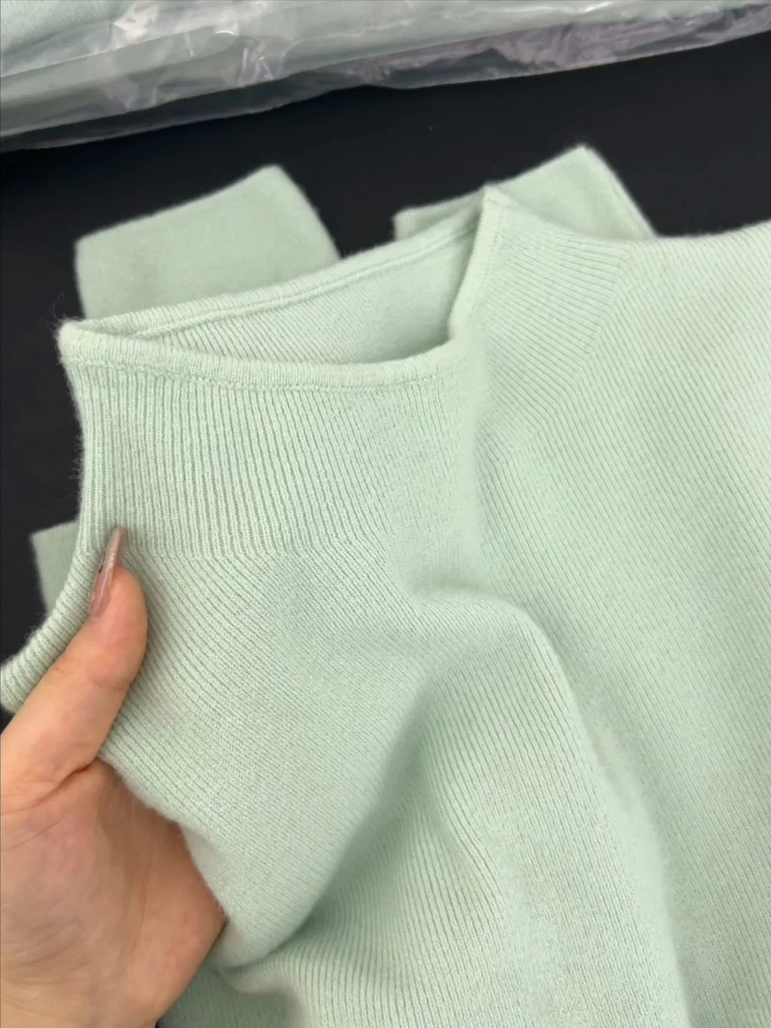 啊啊啊复古清新针织衫，才40💰几显白显瘦
