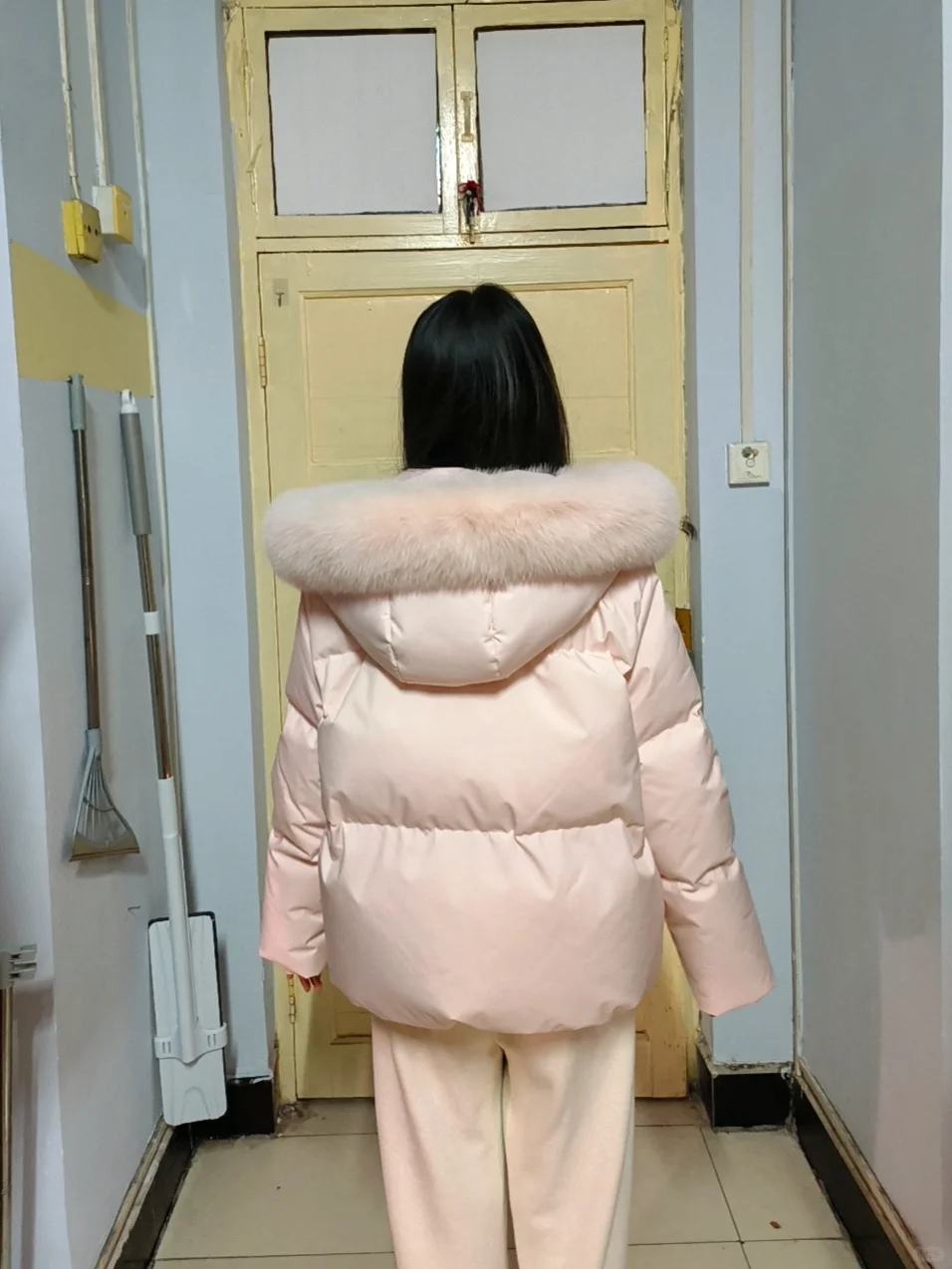 一万姐妹看过的甜甜妹宝羽绒服上身图来啦！