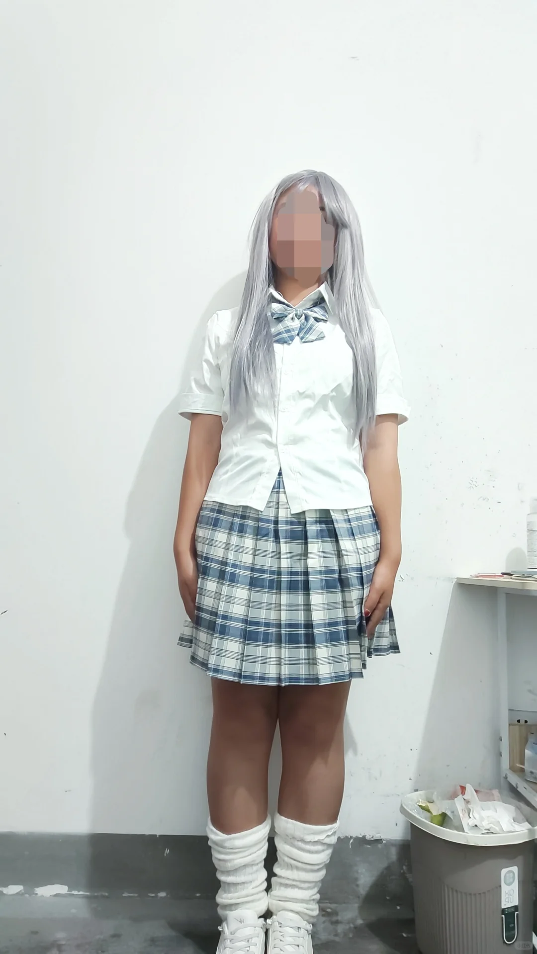 求助，第一次穿JK制服怎么感觉怪怪的