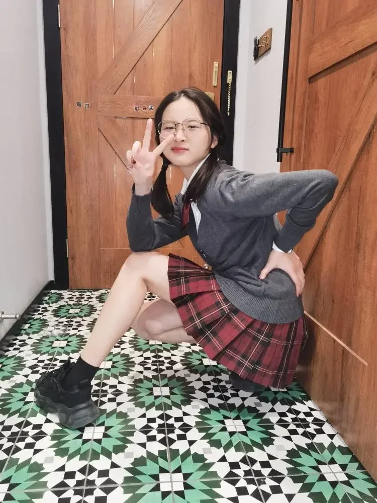 不愧是jk 像我这种屌丝穿上也挺好看