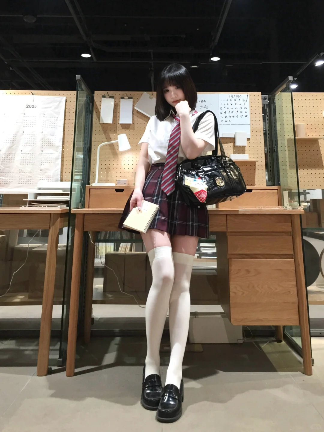 不扎衬衫很有学妹感 ⌯>ᴗo⌯ .ᐟ.ᐟ