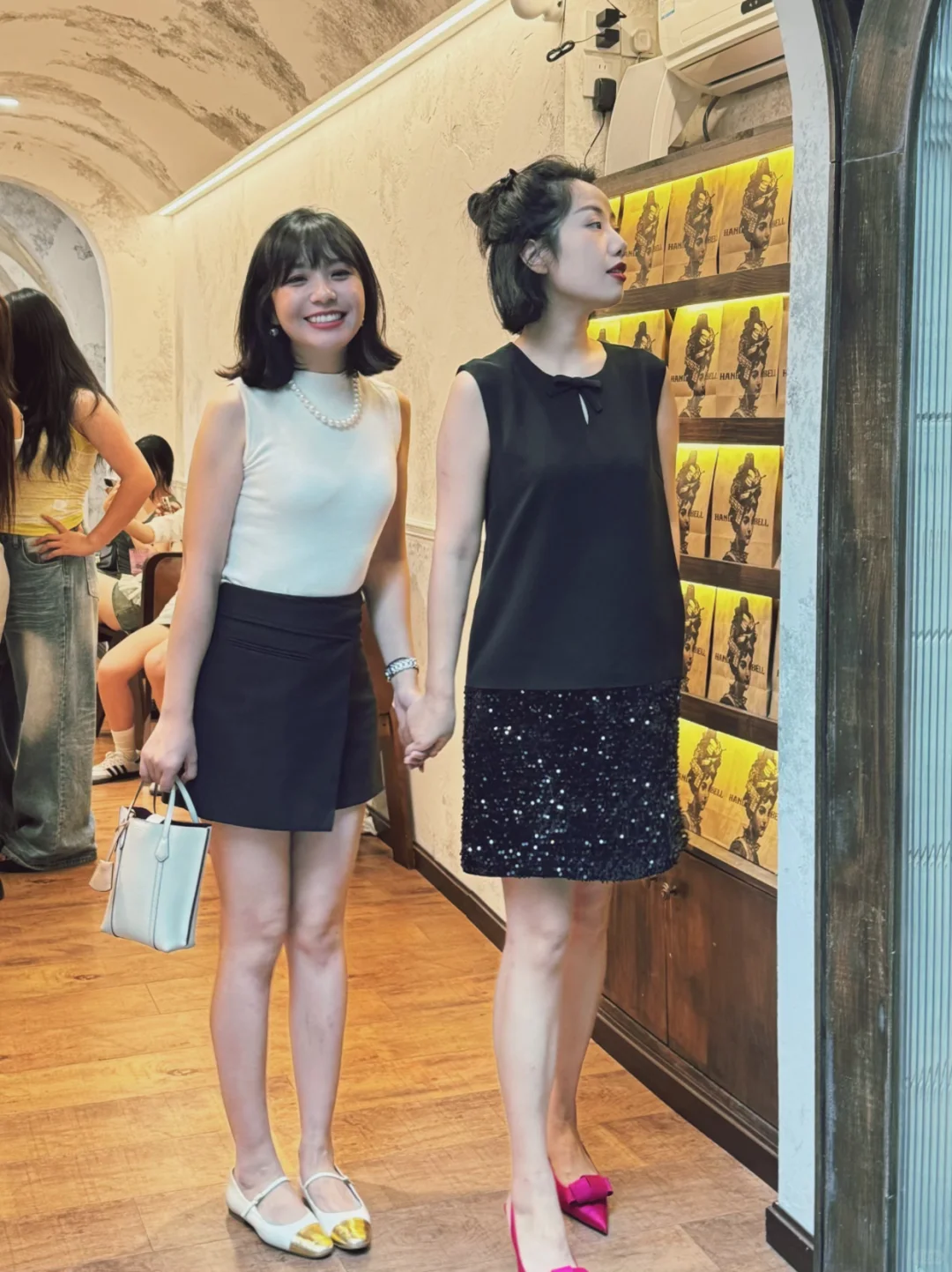 35岁的甜妹和御姐👯‍♀️
