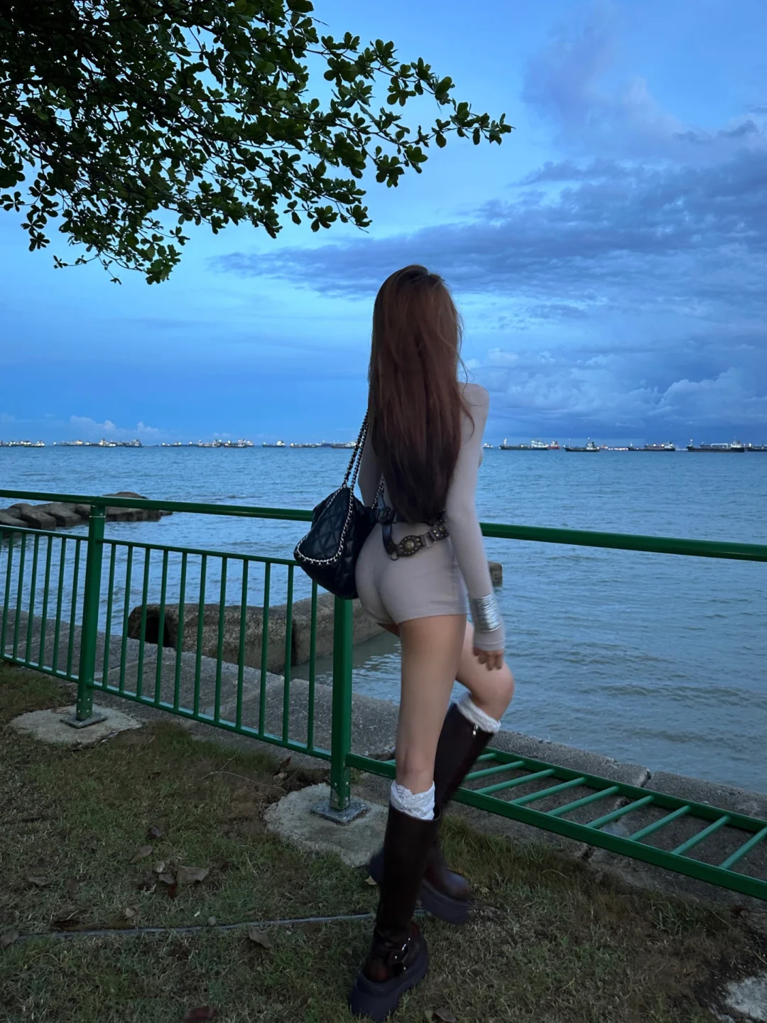 🇸🇬𝑾𝒂𝒍𝒌 𝒐𝒏 𝒕𝒉𝒆 𝒃𝒆𝒂𝒄𝒉