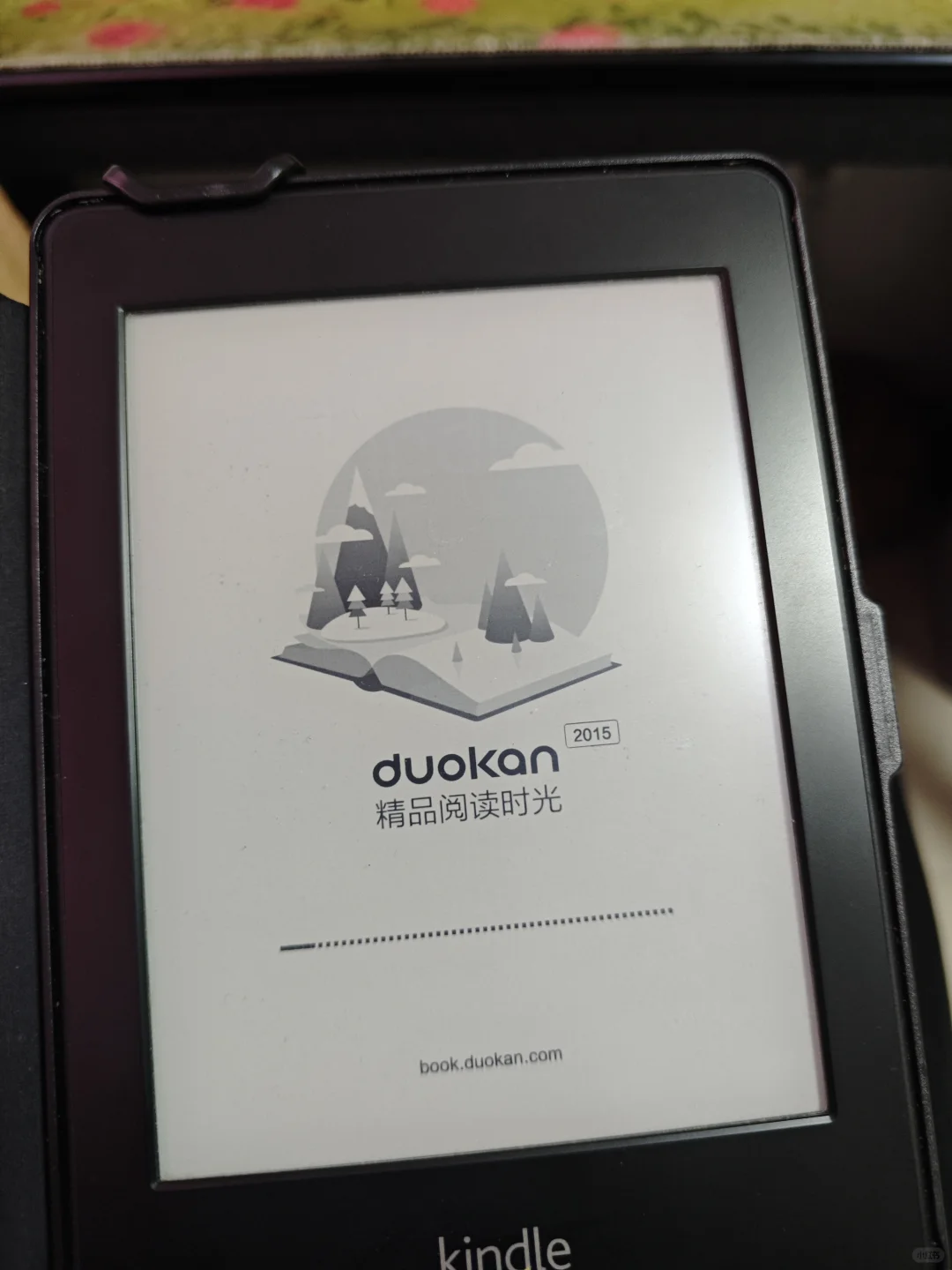 Kindle终于刷了多看系统！kpw1变神器