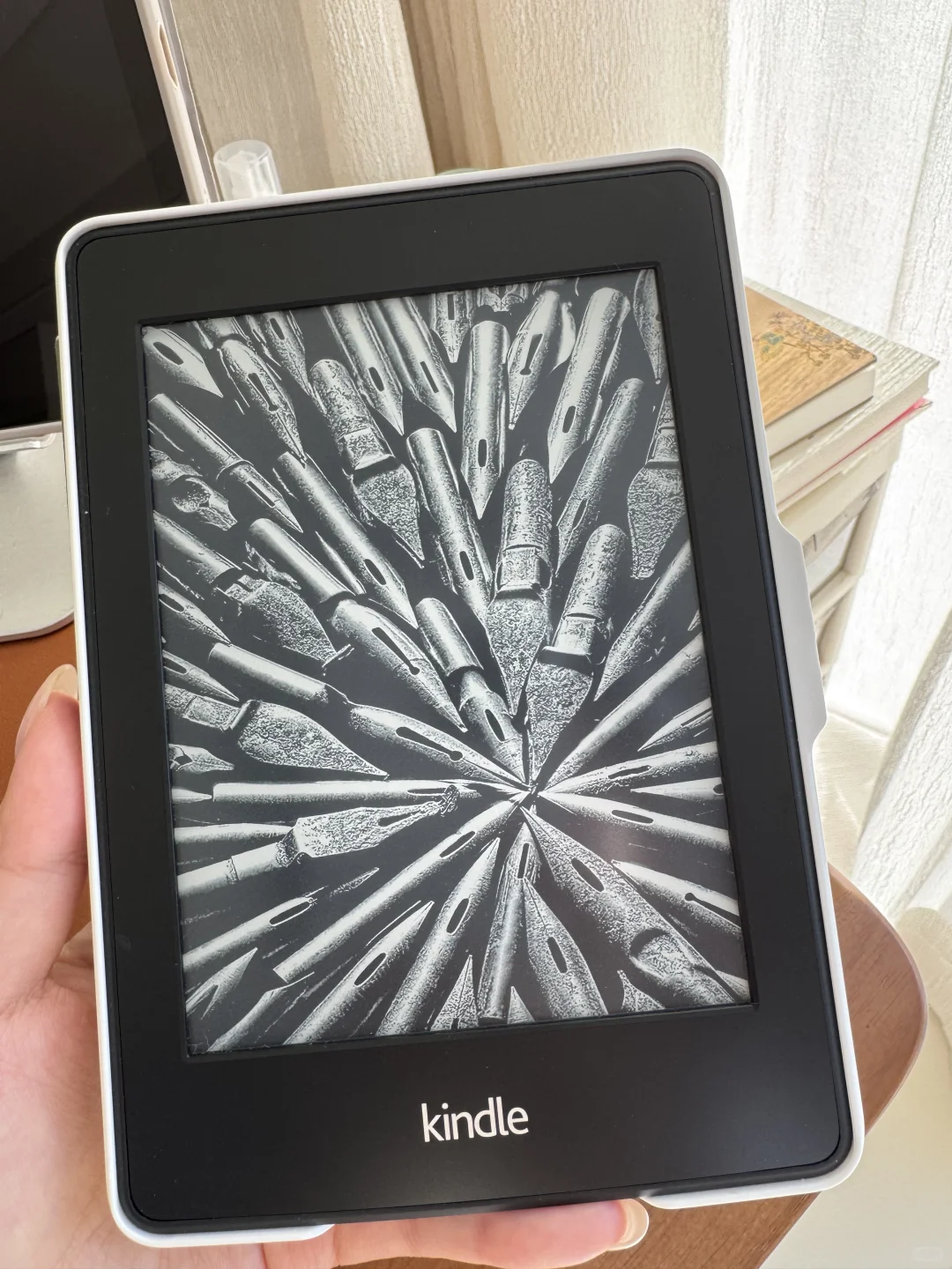 有谁还在用kindle kpw2代啊