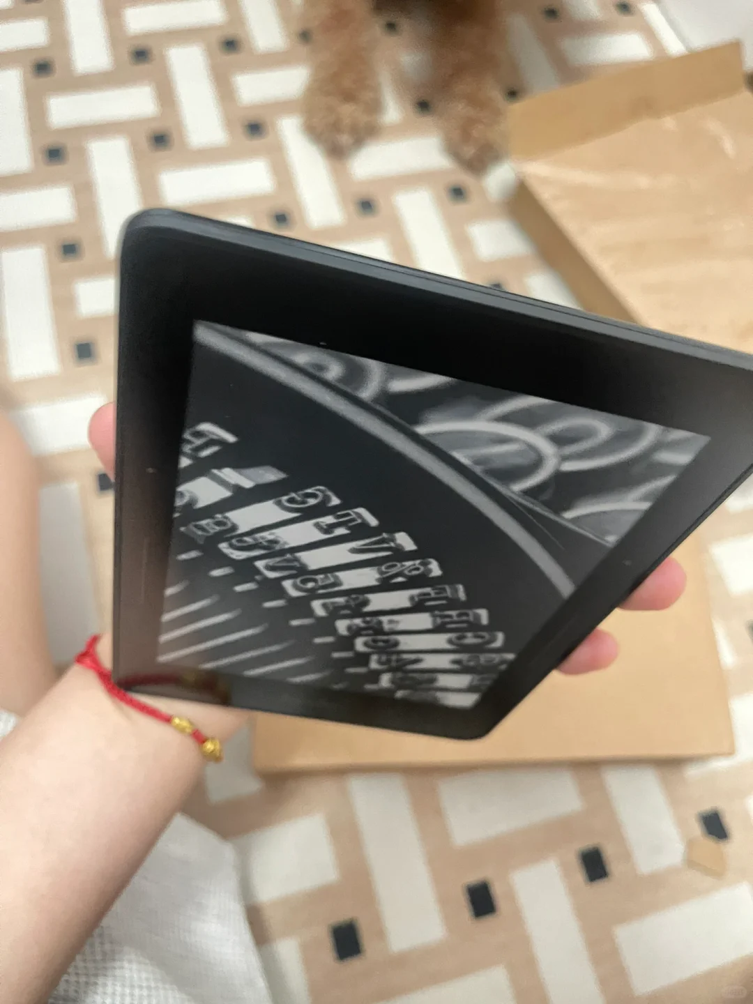 不到3张抓了个Kindle voyage（已更新反馈）