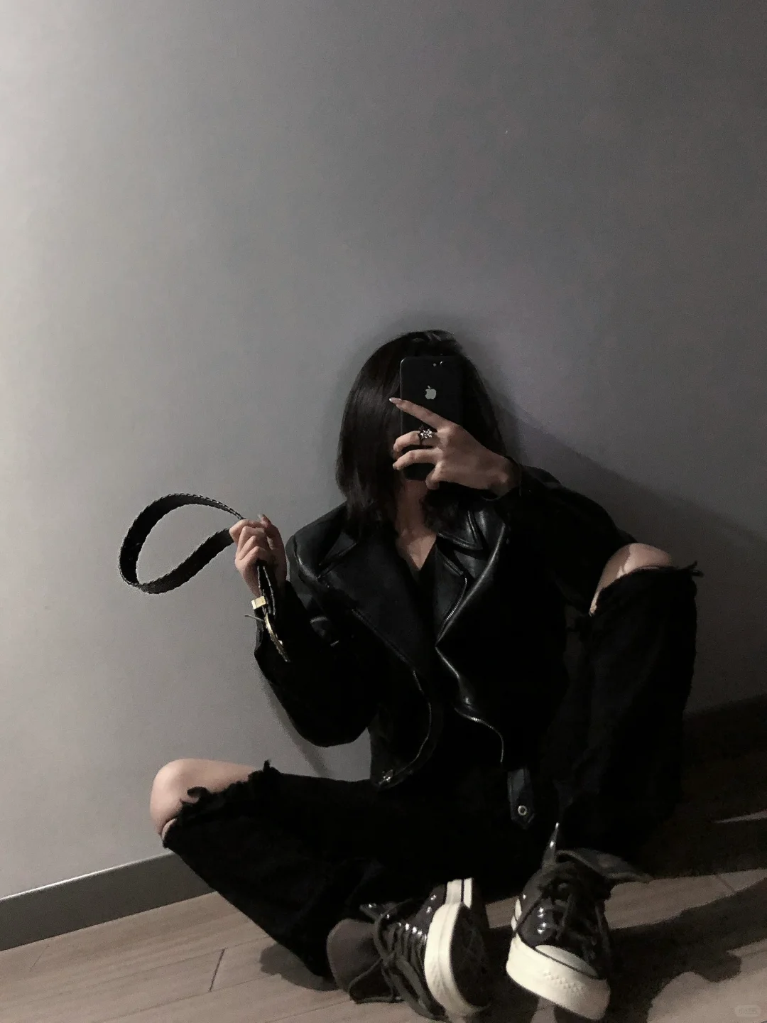帅衣 忍一下