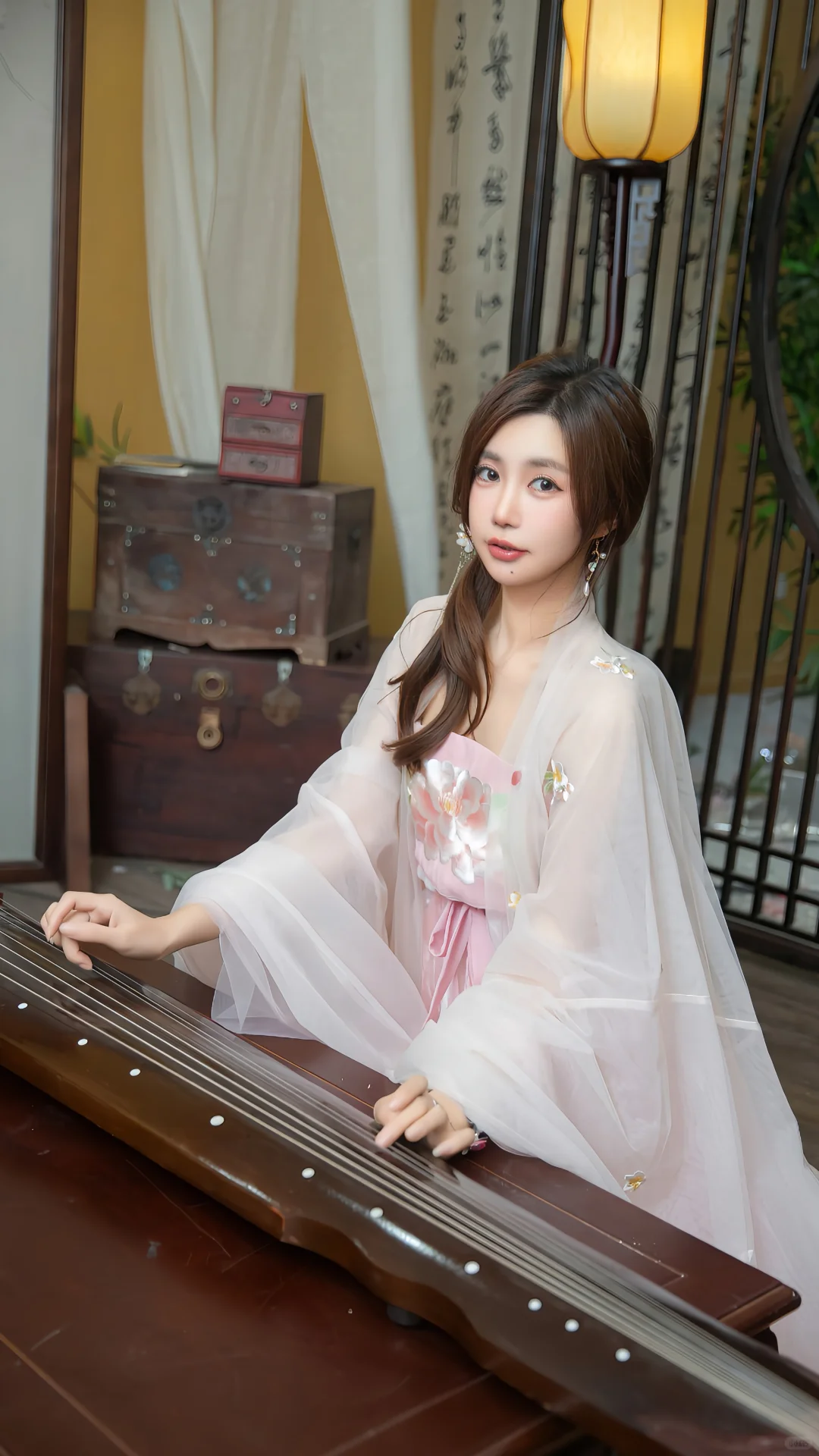 出镜模特:绮里嘉
