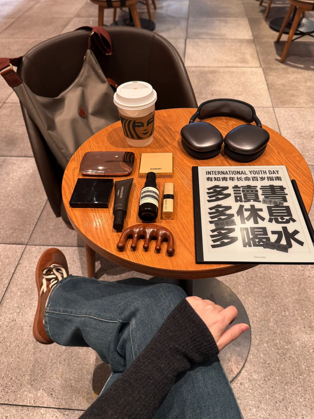 今日剧本：阅读是中年女人生活的唯一出口