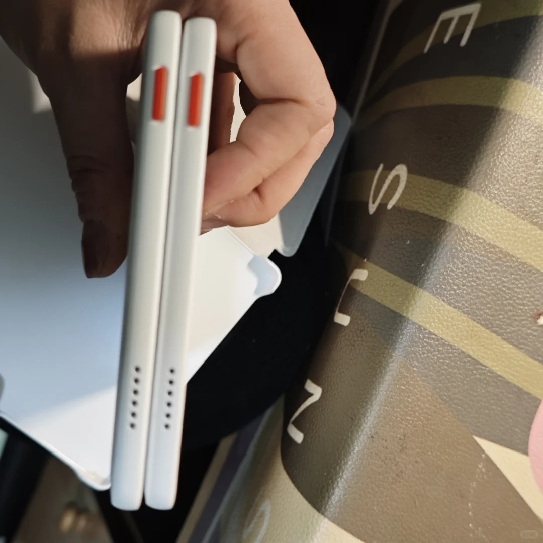 掌阅neo2.两个店拍的东西却不太一样。