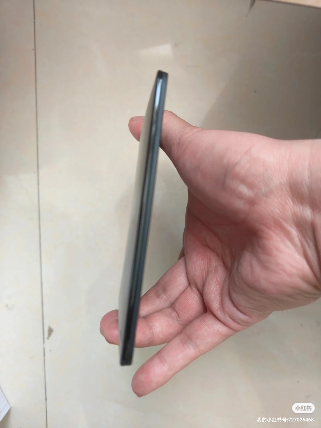 出kv Kindle voyage，17年冷白屏