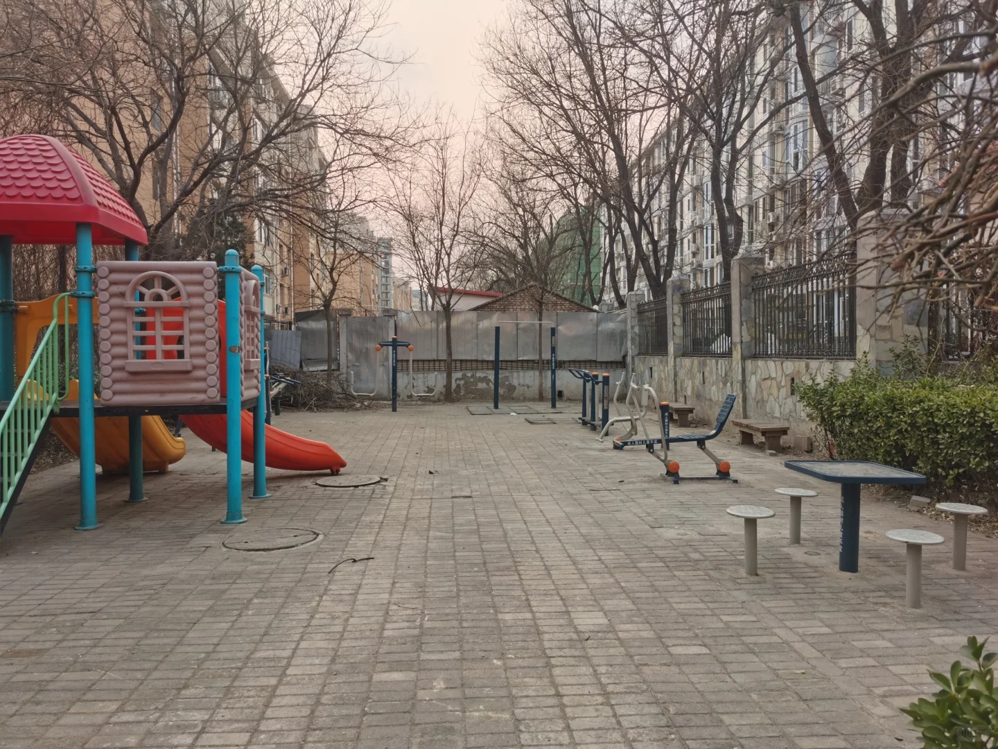 小区读书