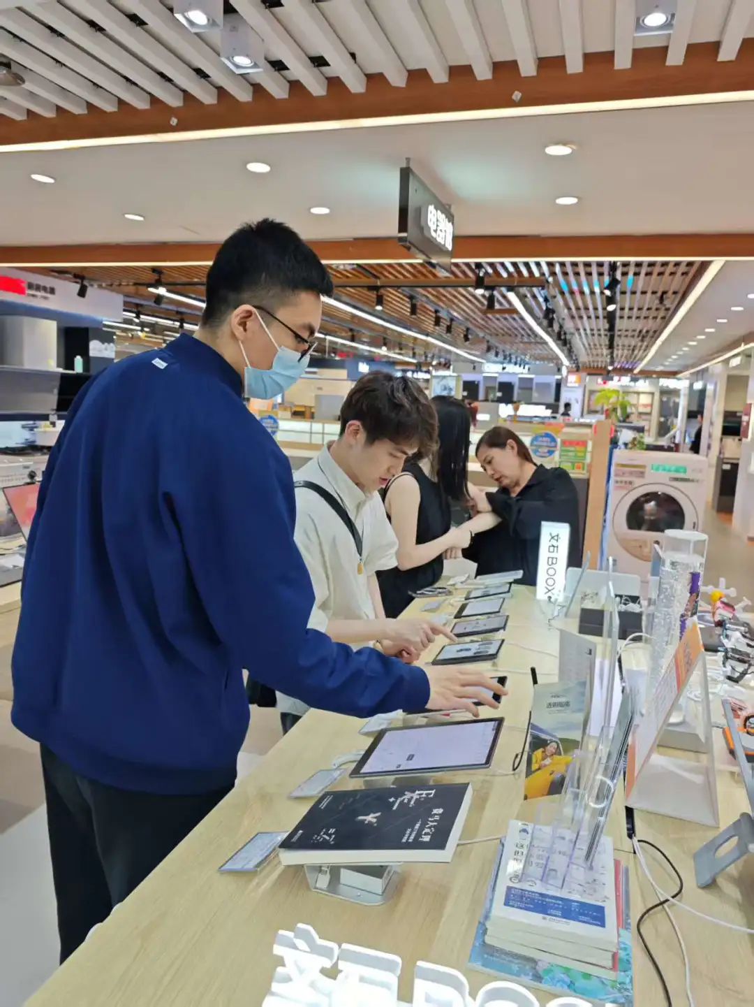 新品Leaf5上架近百家线下体验店！快来体验