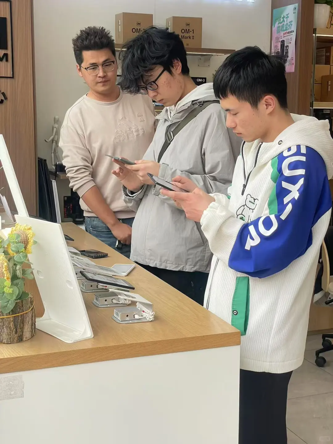 新品Leaf5上架近百家线下体验店！快来体验