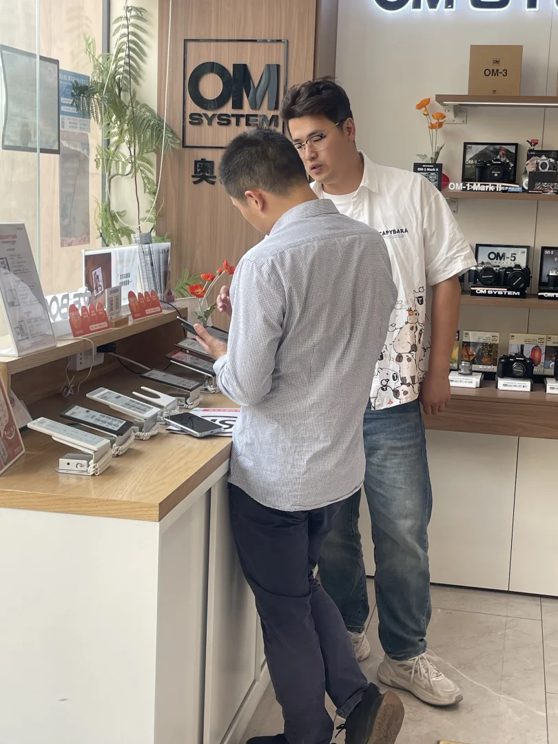 新品Leaf5上架近百家线下体验店！快来体验