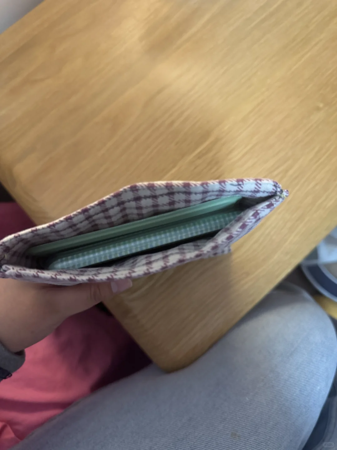 第一个缝纫作品，丑丑的阅读器包