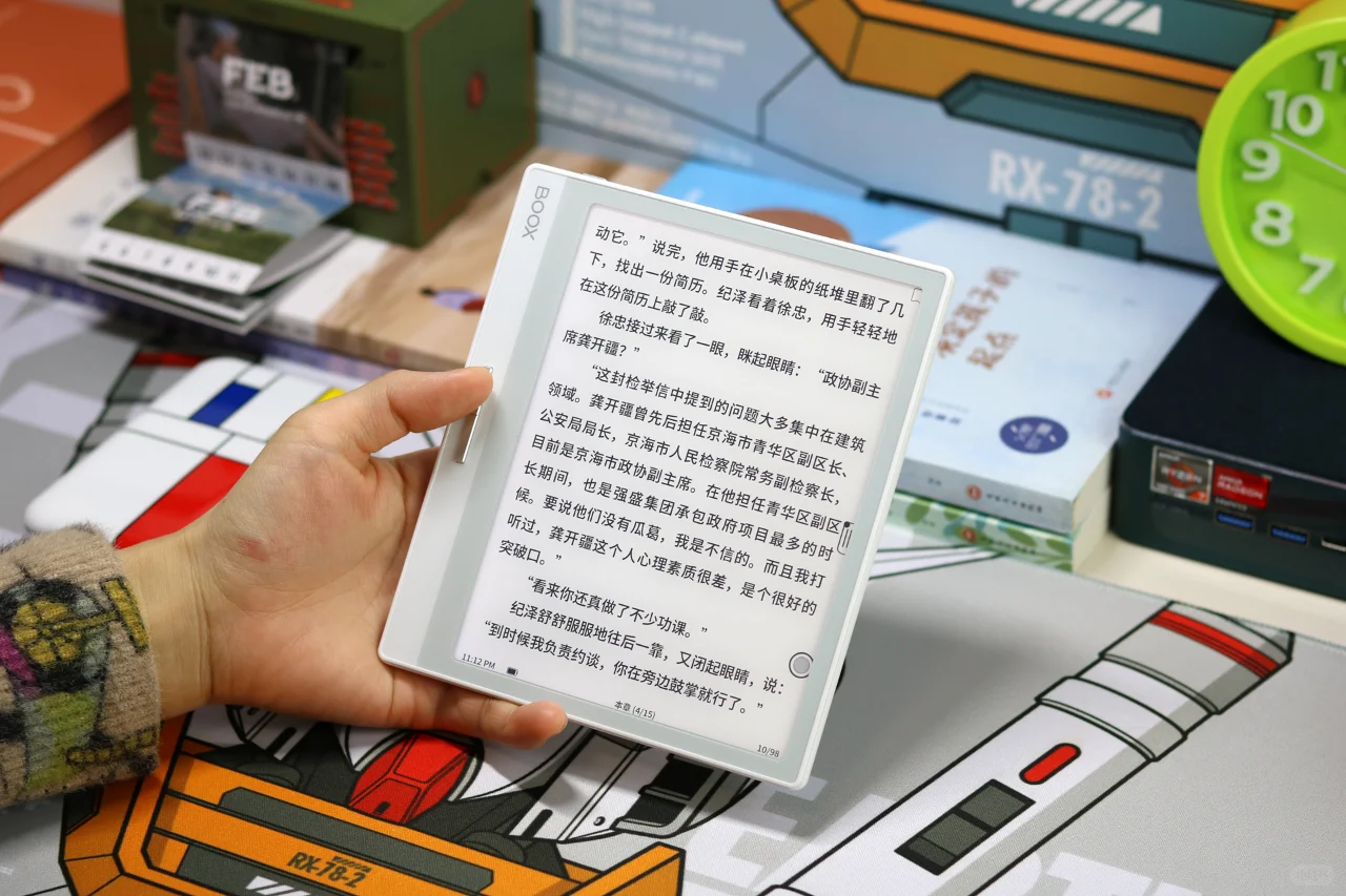 狂飙没看够？试试用文石Leaf2看小说原著