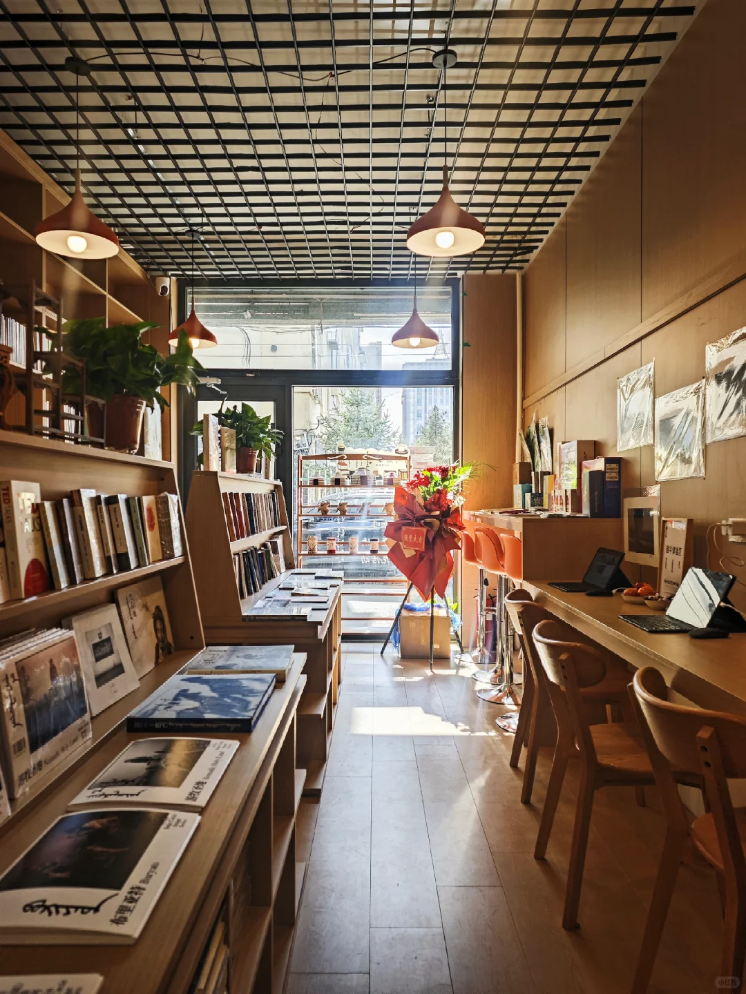 呼和浩特书店 📚 阿启泰·海量电子书资源