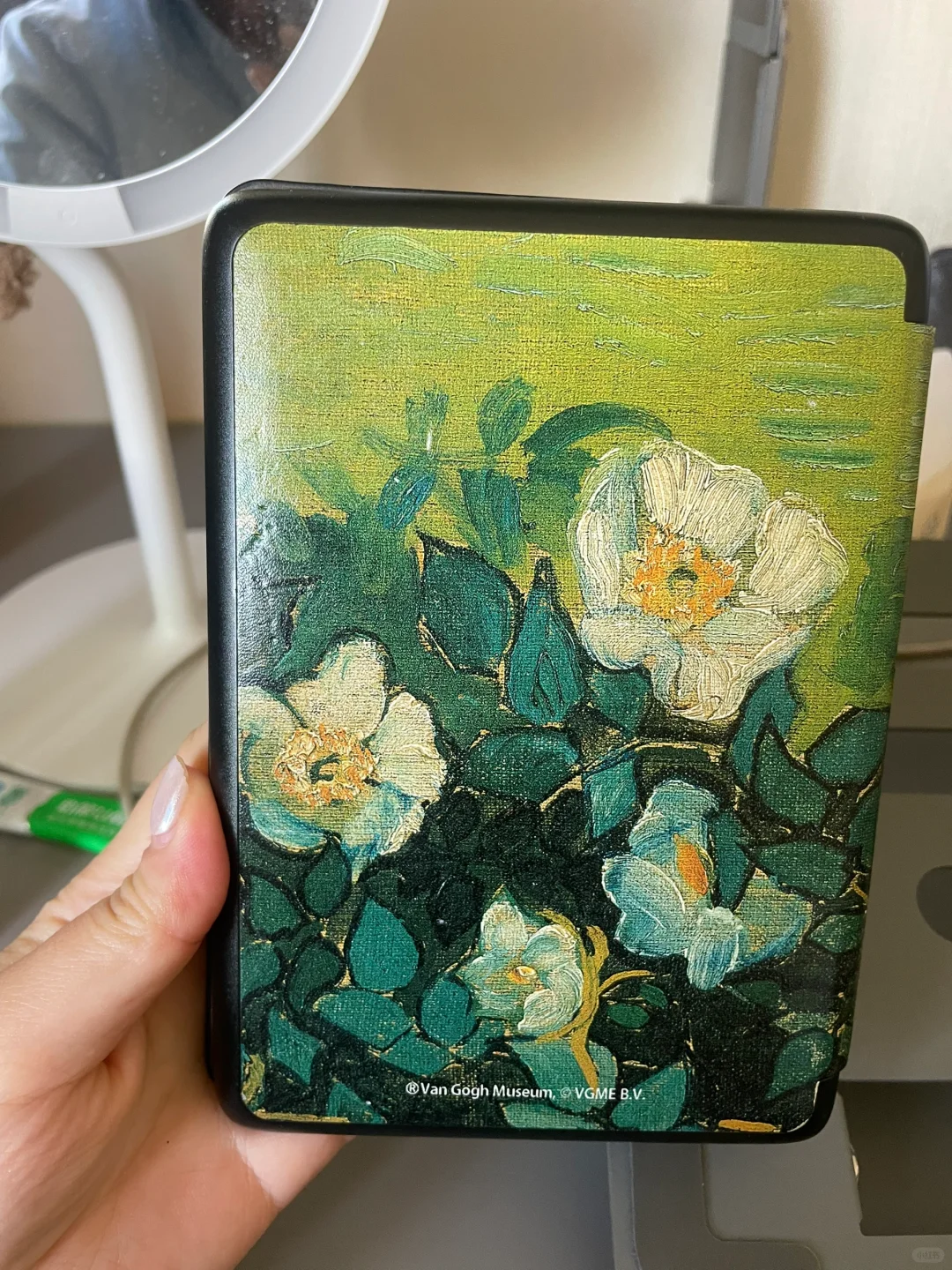已出｜出kindle kpw4 送数据线和皮套