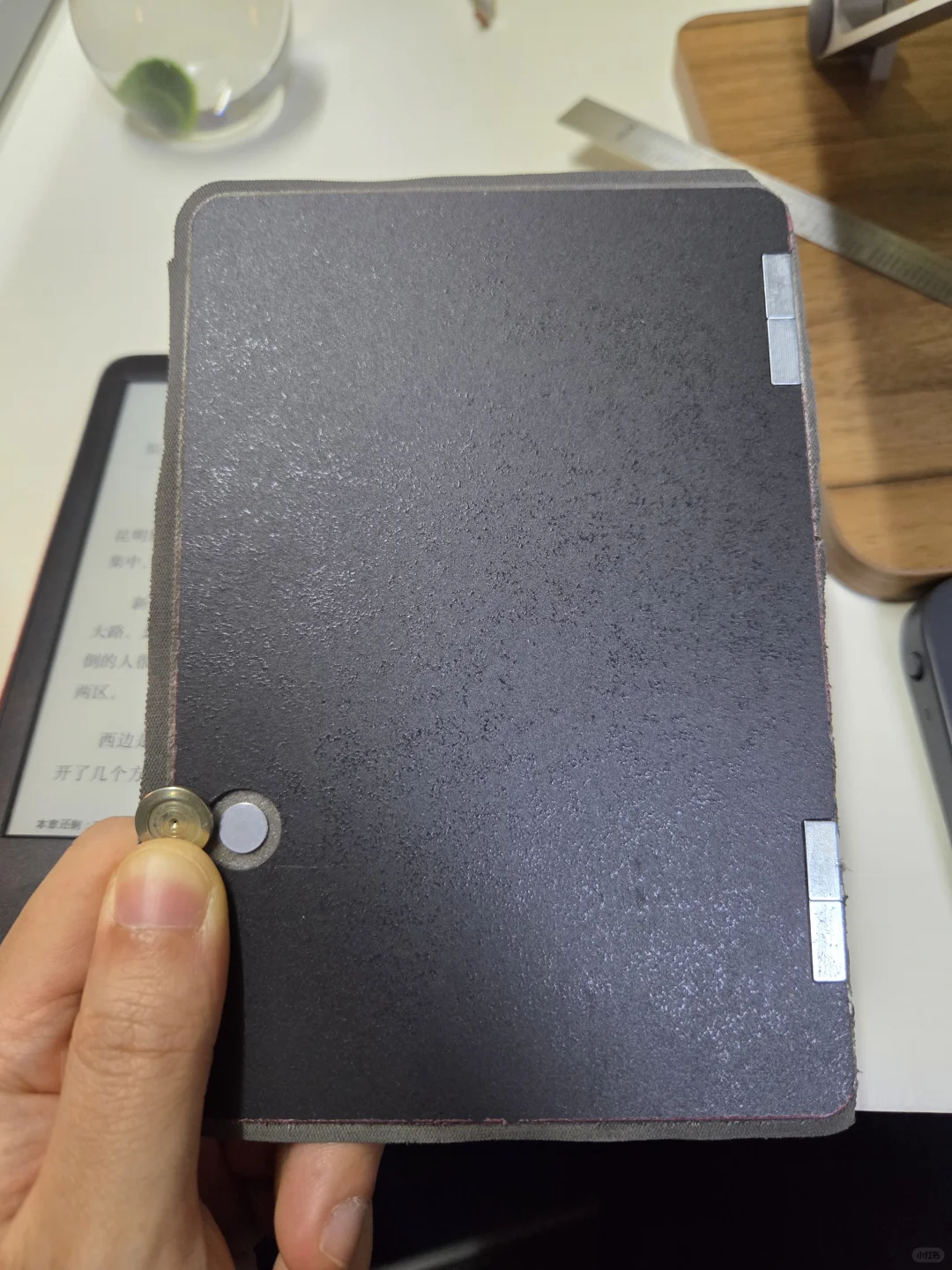 kindle磁吸位置