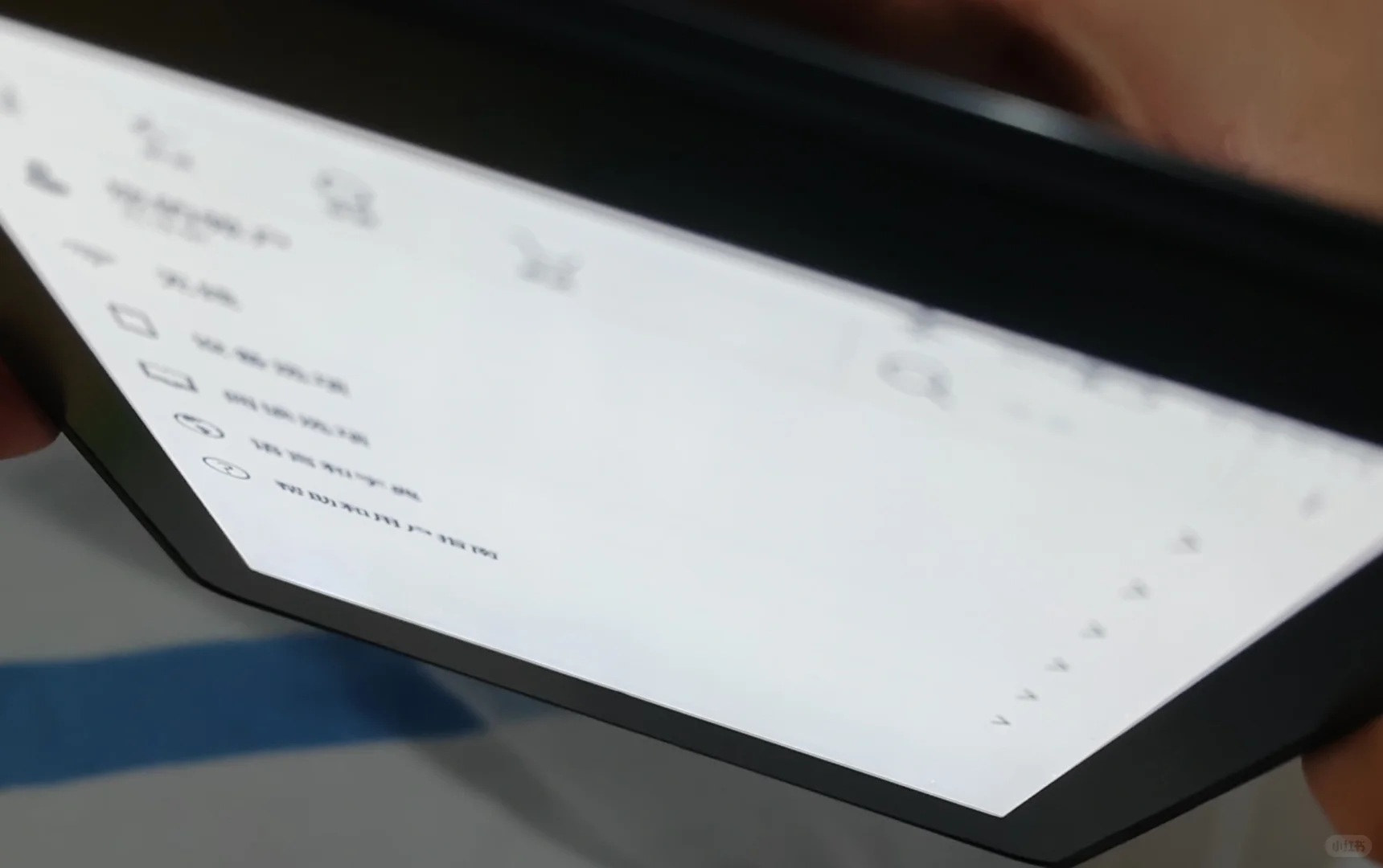 请大家帮忙看看新收的kindle