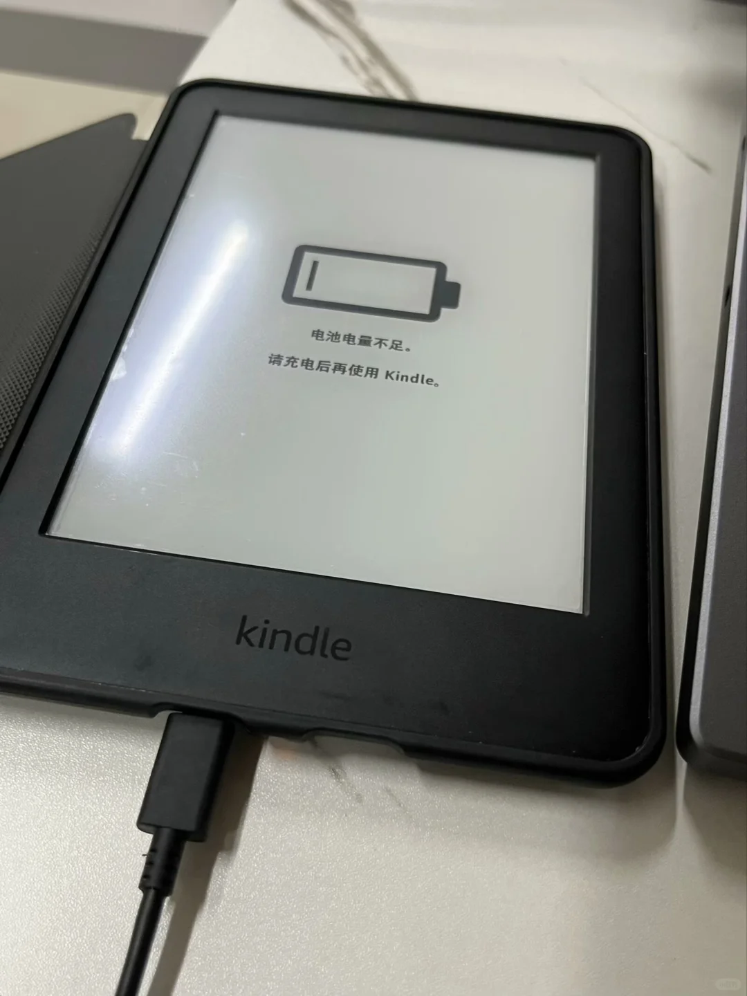 万能的小红书可以告诉我这个是kindle哪个型
