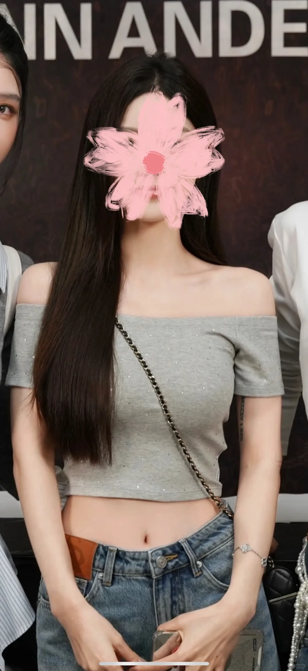 我请问这是同一件衣服吗？？？