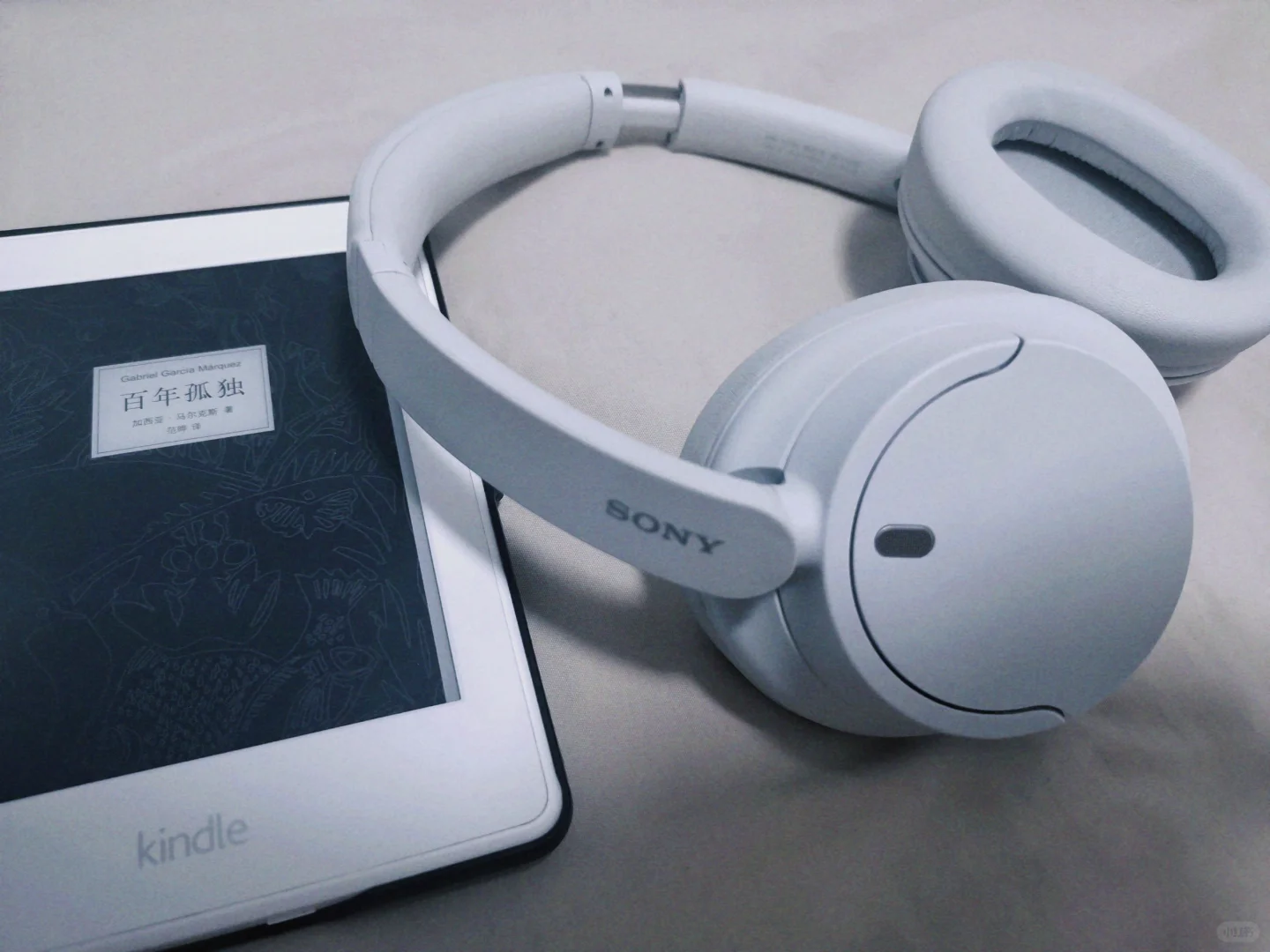 Kindle+SONY耳机 一个小女孩又快乐了