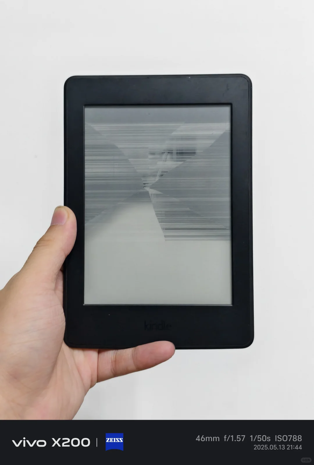 两个坏的kindle kpw3