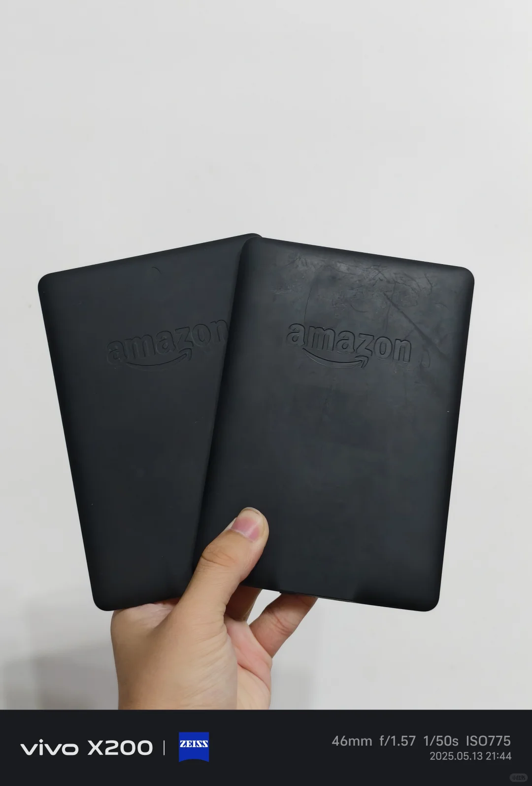 两个坏的kindle kpw3